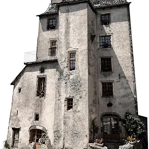 https://la-tour-des-chapelains.midi-pyreneeshotels.com